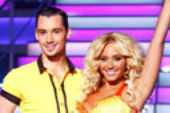 انطلاق برنامج "Dancing with the Stars" برقصة "سالسا" لميكايلا