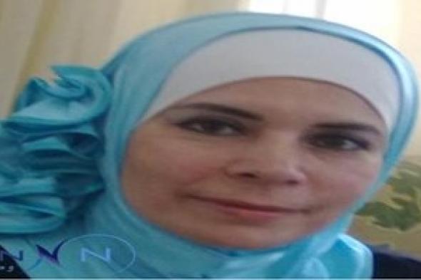 قبلة على خد القمر