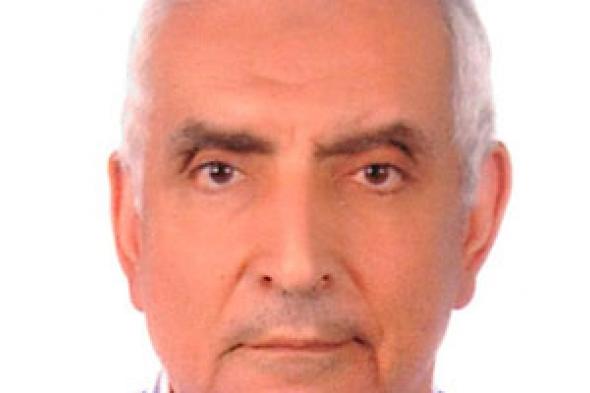 طبيب مصرى يحصد جائزة أفضل بحث من أكبر مجلتين علميتين بأمريكا