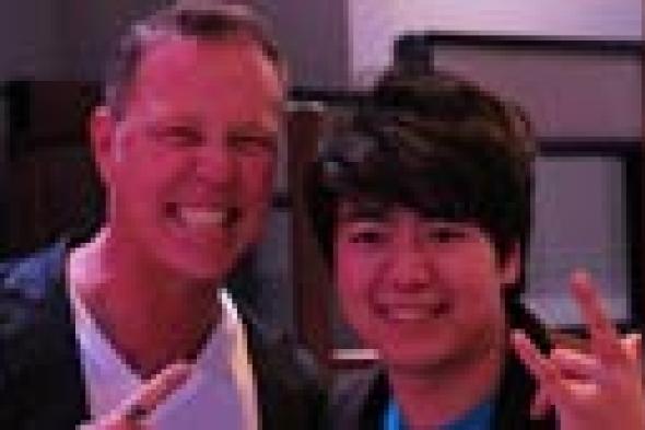 بالصور: "ميتاليكا" يقدمون عرضا جنونيا مع عازف البيانو لانج لانج بالـ "Grammy "