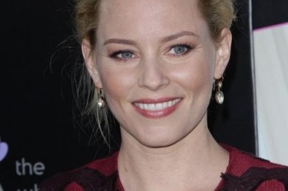 إليزابيث بانكس تتولى إخراج الجزء الثاني من فيلم Pitch Perfect