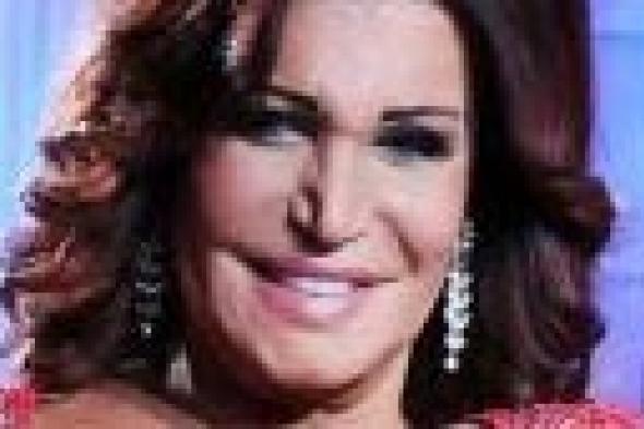 نجوى فؤاد ترد على اتهامات اعتماد خورشيد بالقضاء