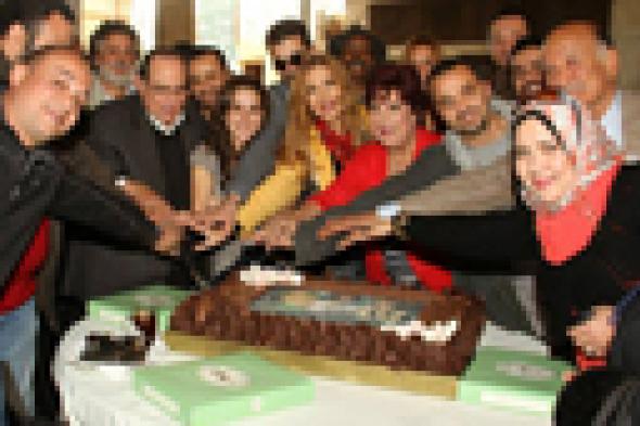 بالصور: الاحتفال بتصوير مسلسل "الخطيئة"
