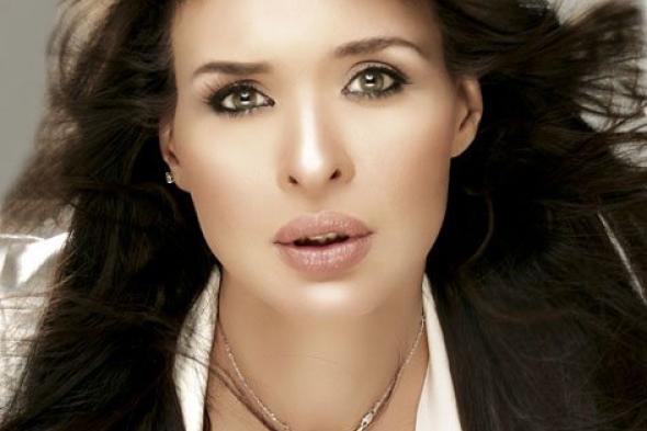 بالفيديو: دينا تبحث عن مواهب الرقص الشرقي في برنامج جديد