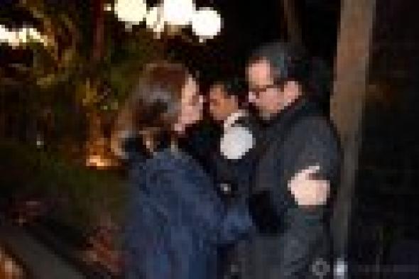 بالصور: منة شلبي ويسرا في عزاء والدة المخرج خالد مرعي