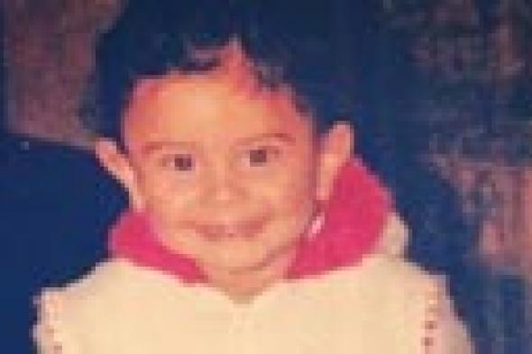 صورة: آسر ياسين ينشر صورته في مرحلة الطفولة