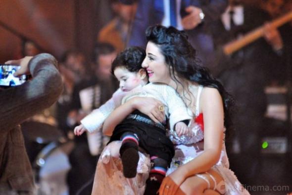 النيابة تخلي سبيل صافيناز.. والأخيرة تتهم محامي شاهيناز النجار بمحاولة استغلالها