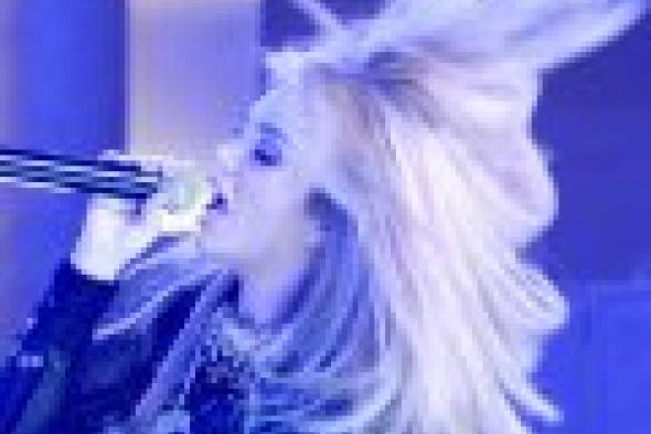 بالصور: نيكول سابا تتألق في حفل ملكة جمال جامعة بيروت