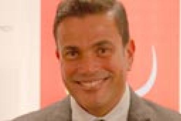 قراء FilFan.com متحمسون لرؤية عمرو دياب في عمل تليفزيوني