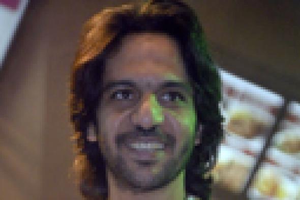 بالصور: بهاء سلطان يحتفل بعيد الأم في "ميتينج بوينت"