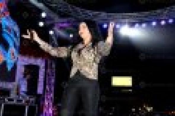 بالصور : اللبنانية مروة تشعل حفل الغردقة