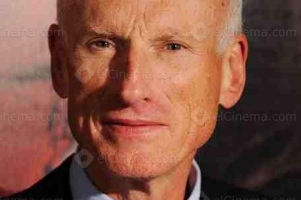 وفاة جيمس ريبورن عن 65 عامًا