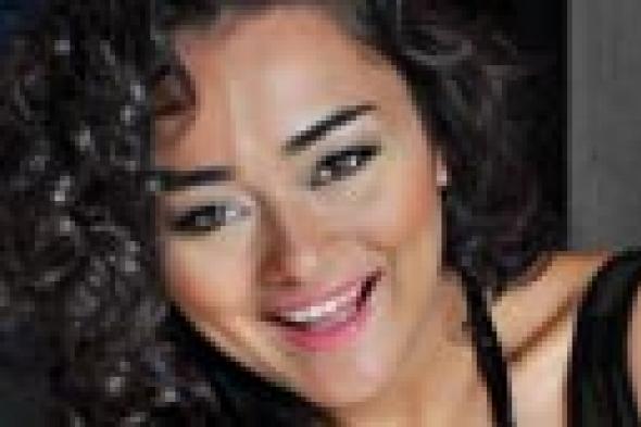 بالفيديو: الإثارة عنوان الفيديو الترويجي لـ "بنت من دار السلام"