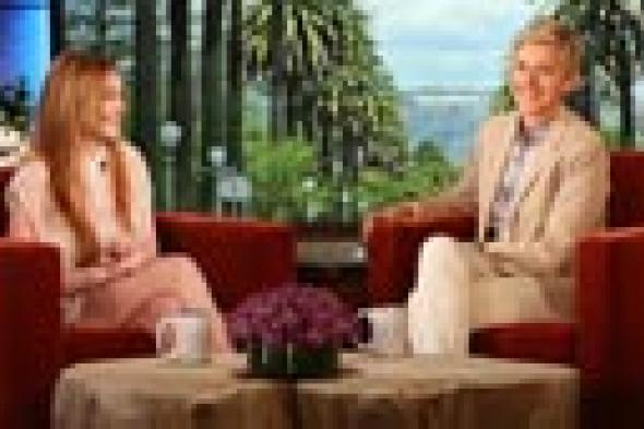 لينزي لوهان تسخر من القائمة المزعومة لعلاقاتها الحميمية