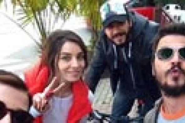 بالصورة: الصداقة تجمع بين أبطال "حريم السلطان" رغم انتهاء أدوارهم