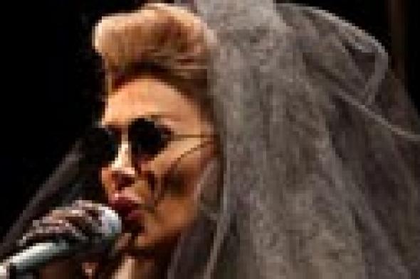 بالصور: مايا دياب بنكهة ليدي جاجا مع زياد رحباني