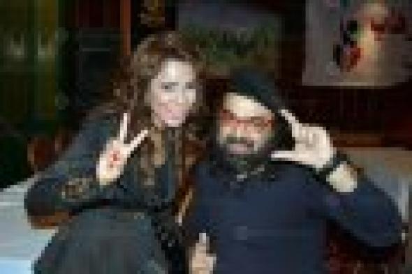 بالصور: نجوى فؤاد وأمينة وأبو الليف أبرز الفنانين المشاركين في وقفة ضد اﻹرهاب