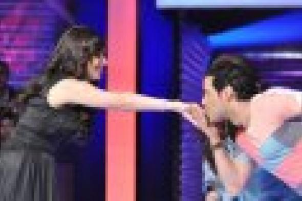 بالفيديو: سعد الصغير وفيفي عبده وهشام عباس ودينا يتشاركون في وجبة "فسيخ" على الهواء