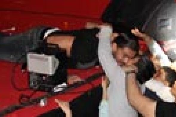 بالصور: سر استلقاء خالد سليم على المسرح في شم النسيم