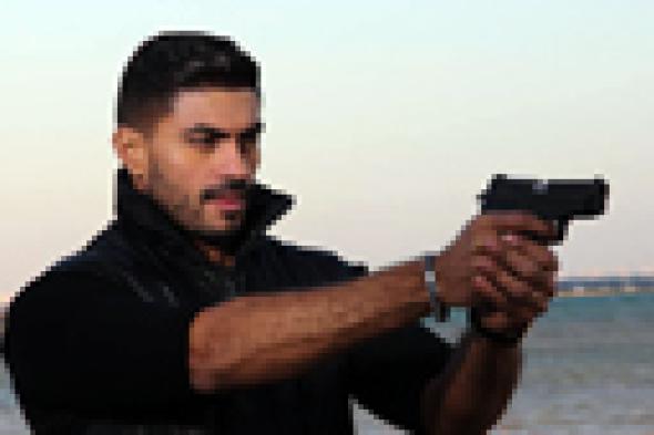 الصور الأول لفيلم "كارت ميموري"