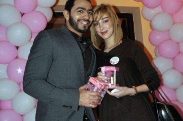 تامر حسني يغازل زوجته بسمة بوسيل في عيد ميلادها