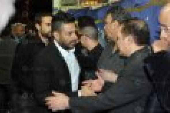 بالصور: عمرو دياب يتغيب عن عزاء مجدي النجار!