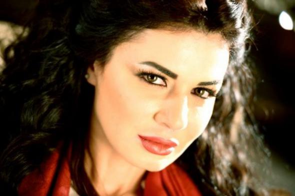 نجلاء بدر: ضحيت بأعمال أخرى من أجل "أنا عشقت"