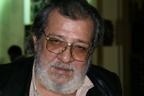 وفاة مؤلف "الطريق إلى إيلات" السيناريست فايز غالي عن 68 عامًا