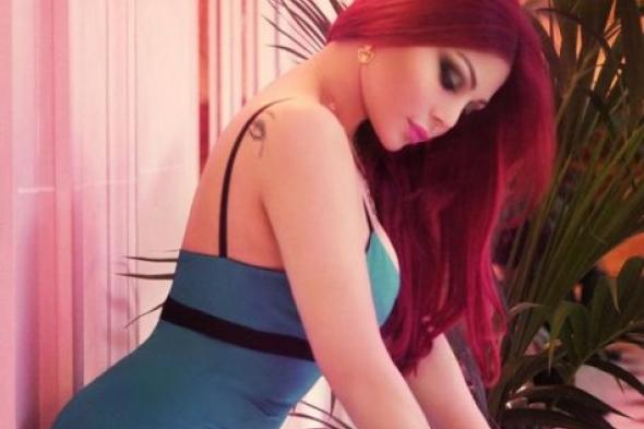 هيفاء وهبي تُعيد فتح صفحتها الرسمية بـ"فيس بوك" أمام المصريين