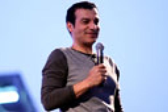 محدث: إيهاب توفيق يعود بدويتو The Light.. ويطرح ألبومه في العيد