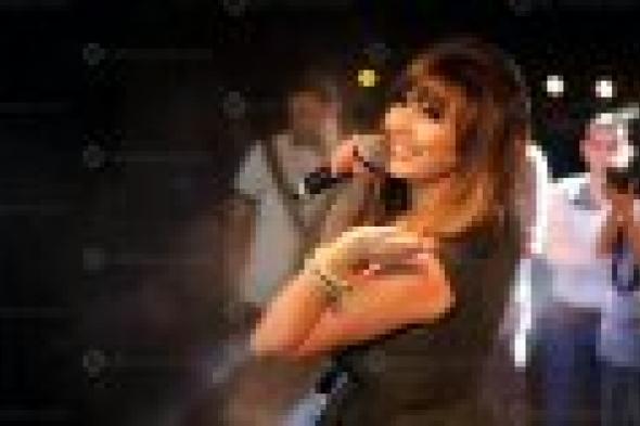 بالصور: جنات تُحيى حفل الجامعة الروسية