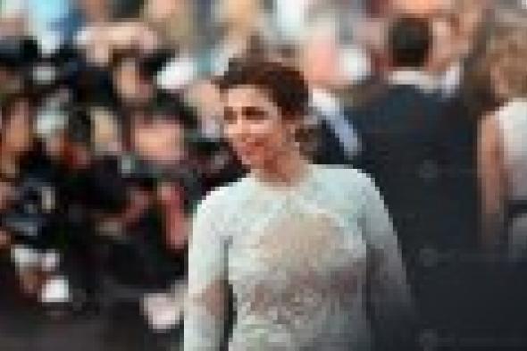 بالصور: أروى سفيرة L'Oreal في "كان"