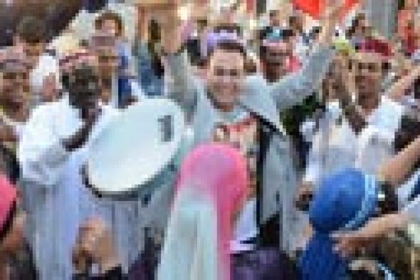 بالصور: حكيم يبدأ تصوير "نجم الشعب" بزفة من مختلف محافظات مصر