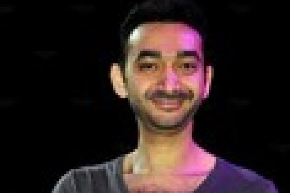 بالفيديو: بعد كرة القدم.. نادر حمدي يتألق في لعب الإسكواش