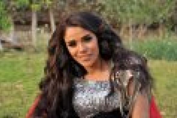 بالفيديو: بالتزامن مع الانتخابات.. أمينة تطرح كليب "عاش الجيش المصري"