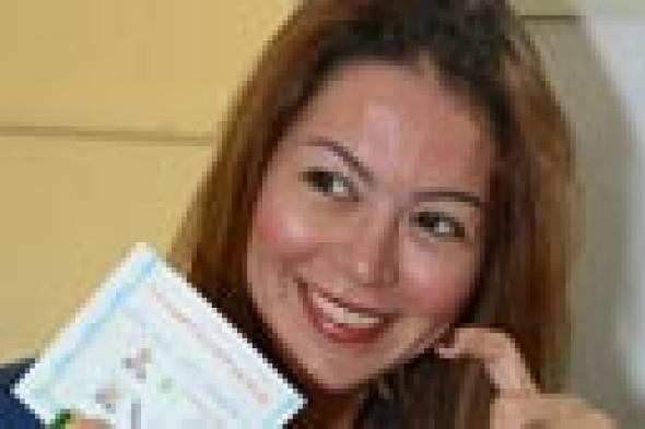 بالصور: لقاء الخميسي تعلن تصويتها للسيسي