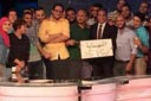 صورة-رسميا: باسم يوسف يعلن "نهاية" البرنامج