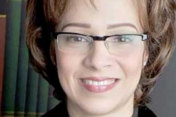 ﻿الدكتورة مناهل ثابت: المرأة العربية تملك الكثير كي تعطيه .. لكنها تنتظر