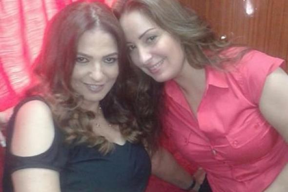 ​بالصورة: نرمين الفقي ونهلة سلامة في كواليس «جبل الحلال»