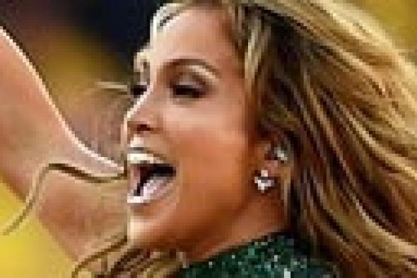 بالفيديو- جينفر لوبيز من كواليس المونديال: من قال أنني لن أحضر؟