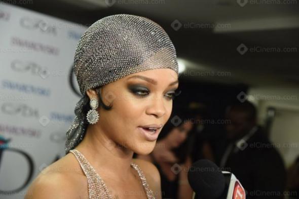 ريهانا تواسي كريستيانو رونالدو!