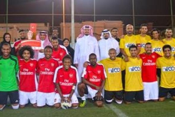 كرت احمر يطرد كورونا من ملاعب فاير بول !