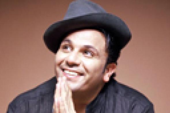 محمد فؤاد يسافر لأداء العُمرة بعد أن انتهى من تصوير "خش على فؤوش"