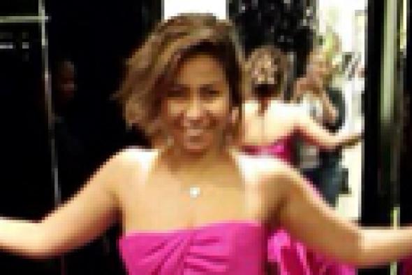 صور: شيرين عبد الوهاب بـ 4 إطلالات في كليب "ومين اختار"