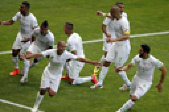بالفيديو: مذيع beIN SPORTS الفرنسية يرقص بالاستوديو احتفالا بفوز الجزائر