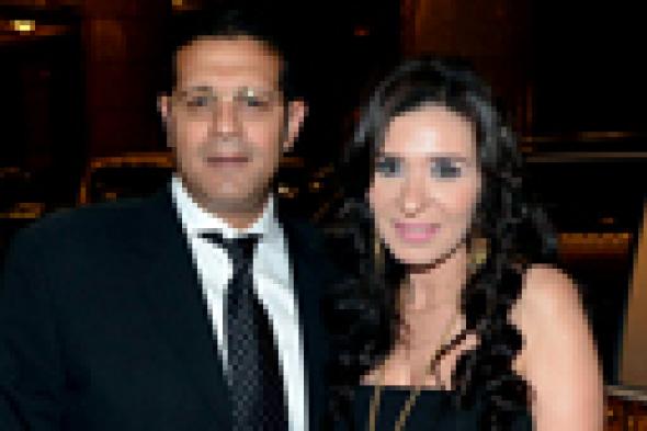 صورة: دينا مع زوجها وائل أبو حسين في أول ظهور عام لهما