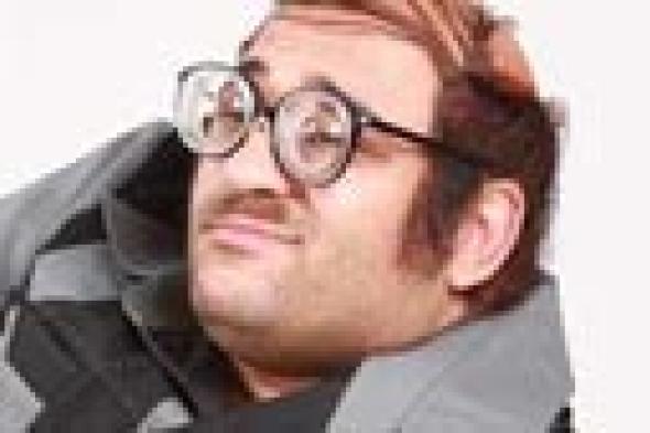 بالفيديو: "أبو حفيظة" يسخر من "دوبل" آثار الحكيم