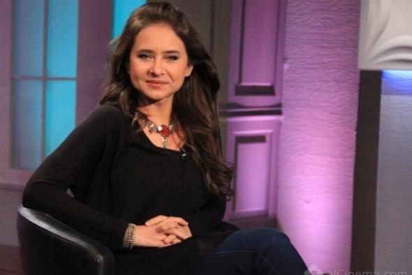 نيللي كريم: يوسف شاهين طلب مني عمل عملية تجميل في أنفي ورفضت