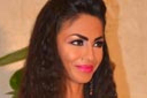 بالفيديو - دوللي شاهين لوالد سوزان تميم: "اتكلم بأدب وخليك محترم"