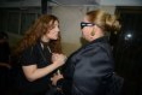 بالصور: حسني صالح يستقبل العزاء في والده